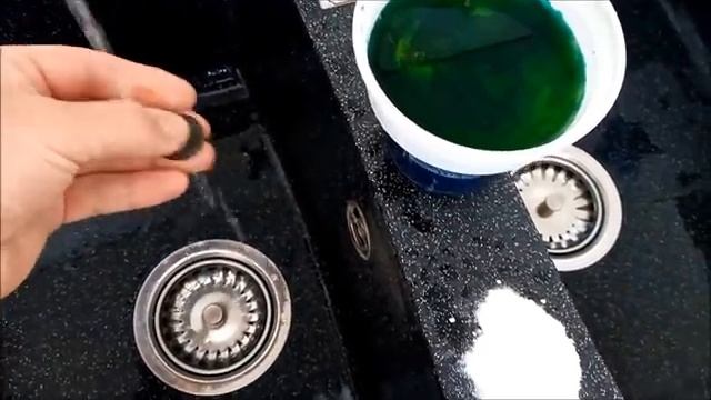 Смотрим чистку находок из серебра и мельхиора! Все просто! смотреть онлайн