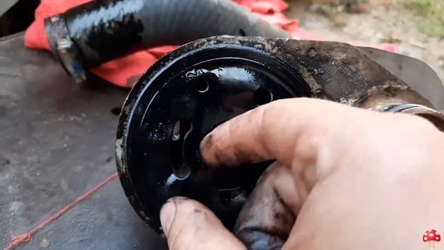 Уаз Патриот Ивеко масло в расширительном бачке.