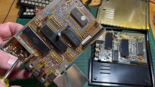 ZX81TS100 From Old to New: Part 1 Intro  regulator replacement