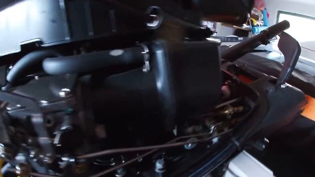 TOHATSU MFS 20 D.Троит мотор решение не большой проблемы. смотреть онлайн