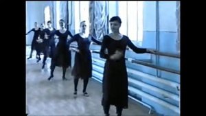 НАРОДНЫЙ ТАНЕЦ. Станок. В испанском стиле.