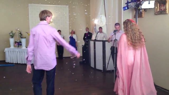 Свадебный танец Лиды и Евгения _ г. Санкт-Петербург (платье от Fashion House Nianila) смотреть онлайн