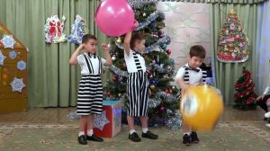 Новогодний утренник . очень забавная шуточная сценка _силачи