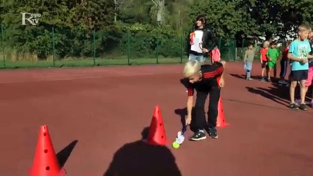 Sportolympiade an der Grundschule Borna-West смотреть онлайн