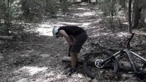 GOWES TRABAS HUTAN SAMA ISTRI.