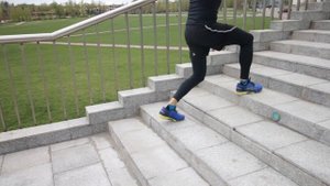 УПРАЖНЕНИЯ НА ЛЕСТНИЦЕ | Как прокачать ноги и ягодицы