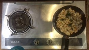 Яичные блинчики с мясной начинкой на завтрак