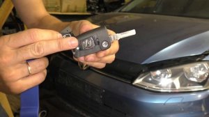 Замена батарейки в штатном ключе Volkswagen, Skoda, Audi (2010-2020)