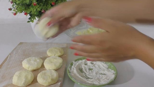 СЫРНИКИ Самый простой рецепт сырников Как сделать сырники из творога