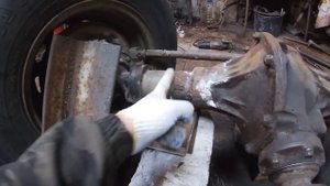 Полноуправляемый бобкат по Рязански минитрактор из чермета и разного хлама