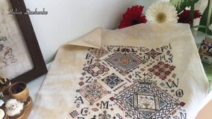 73. Готовая работа Diamonds от Rosewood Manor. Вышивка одиночных крестиков/закрепление нити.