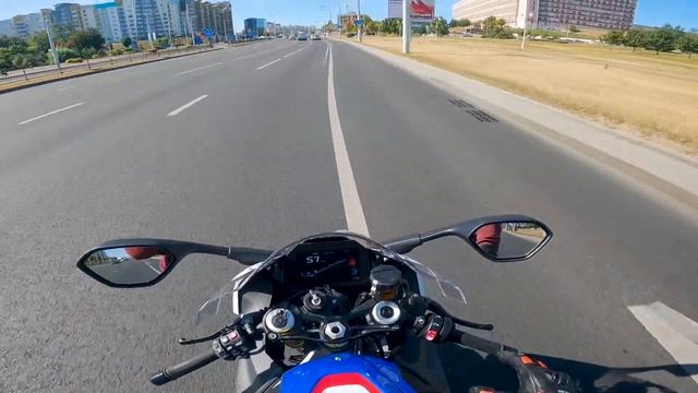 BMW S1000RR | Обзор смотреть онлайн