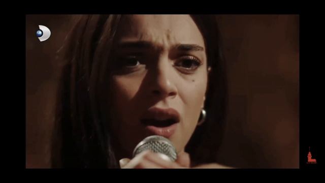 Cenk / Cemre / Nedim Дженк/Джемре/Недим Она любит тебя смотреть онлайн