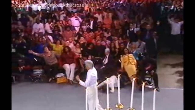 Benny Hinn Historic Crusades: Atlanta (2010) смотреть онлайн
