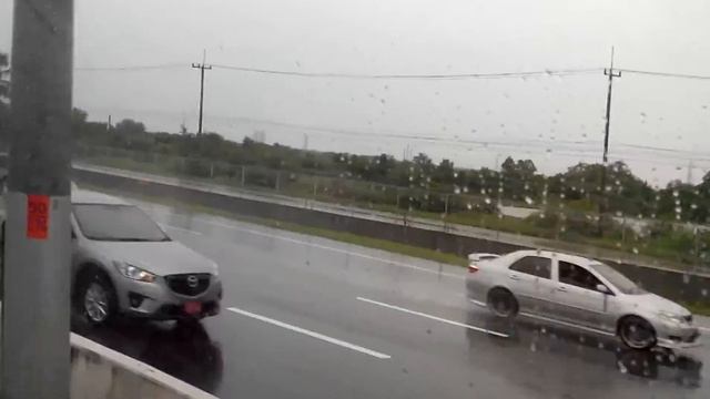 Дорога до Паттайи. Сукхумвит. 9 октября смотреть онлайн