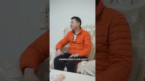 女子想拿錢帶媽媽去醫院，卻被丈夫大罵敗家娘們兒，不料婆婆做法瞬間暖心【喬老太】