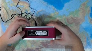 Радиоприемник с часами и USB/SD Hyundai H-1503U