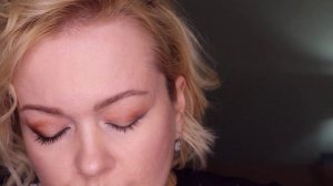 Растушеванная стрелка для нависшего века.