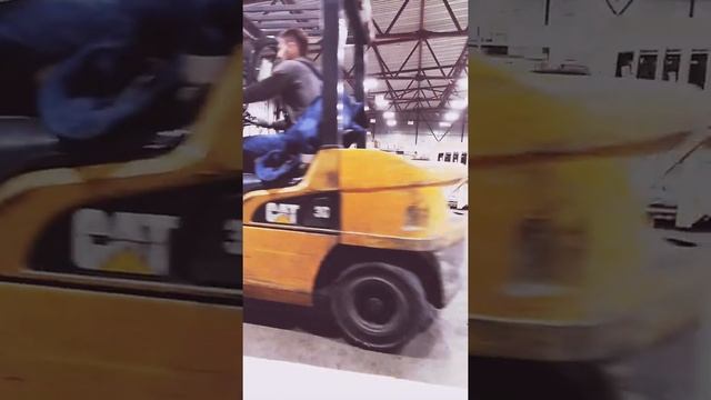 Быстрое управление вилочным погрузчиком!!!!!! смотреть онлайн