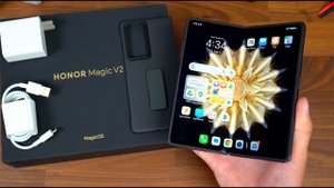 что то на богатом HONOR Magic V2