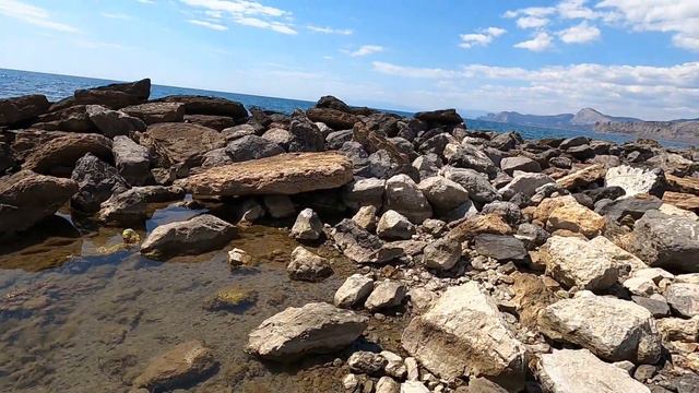 ТЕПЛОХОД-ЗАБРОШКА В КРЫМУ.