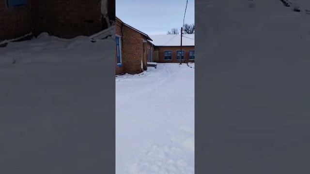 Моя школа,тут я закончил 11 классов,старая уже,но по прежнему любимая!!!Никогда не забыть!!!! смотреть онлайн