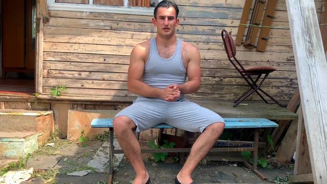 СКОЛЬКО ПОДТЯНЕТСЯ ПАРЕНЬ 90 КГ НА ТУРНИКЕ ??!! смотреть онлайн