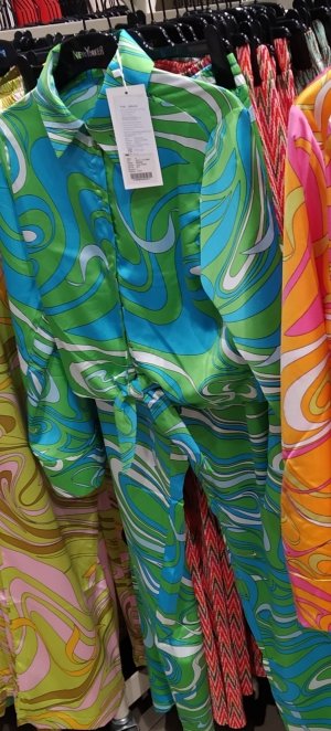 Яркая коллекция одежды весна лето в магазине Нью йоркер, тренды 2023.