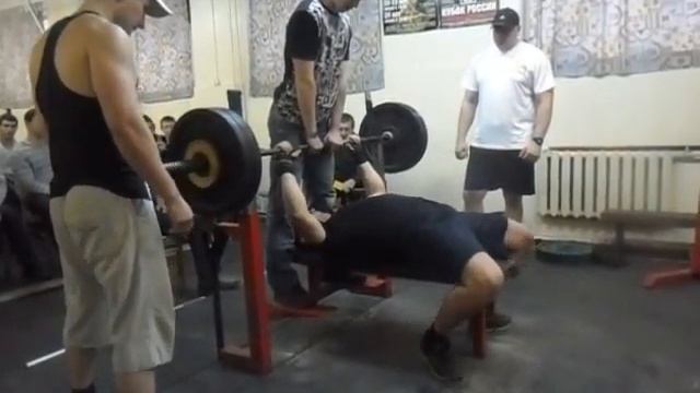 Снегирев Павел жим 105 кг первый подход. смотреть онлайн