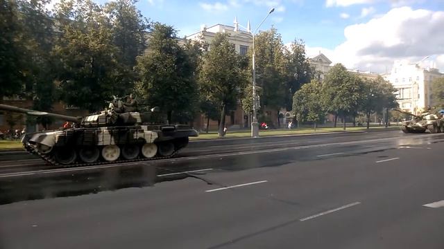 Проход техники для генеральной репетиции парада на 3 июля Минск часть 4 смотреть онлайн