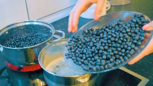 ВАРЕНЬЕ ИЗ ЧЕРНИКИ. КАК СВАРИТЬ ЧЕРНИЧНОЕ ВАРЕНЬЕ