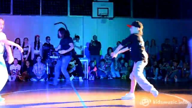 Никита Сарбаш (группа «4 Кадра»): танцевальный батл (Слёт Академии Игоря Крутого) смотреть онлайн