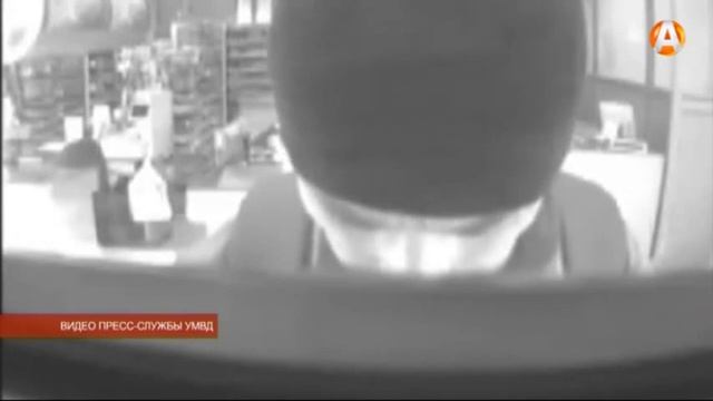 Мурманские полицейские разыскивают подозреваемого в краже 06.10.2015 смотреть онлайн