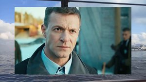 Показал красавицу жену и детей. Как Константин Стрельников фильмы, сериал красная зона