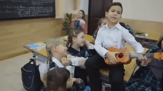 МАЛЬЧИК ЗВЕЗДА ЮТУБА смотреть онлайн