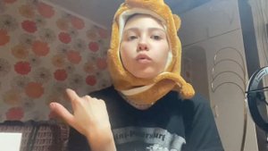 проколола смайл и изменила причёску