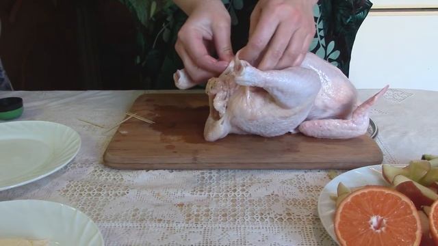 Курица запеченная с фруктами