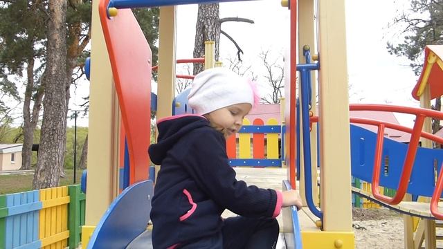 Детская площадка в санатории Новомосковский Курорт Орловщина смотреть онлайн