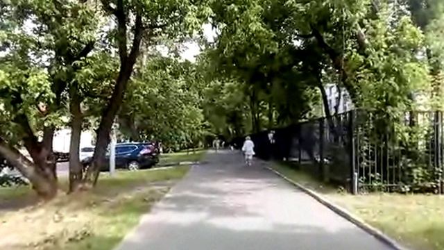 Москва 333 улица первая 1-ая Владимирская владимировская зеленый проспект вход в метро летом днем
