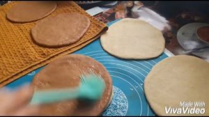Булочка  ~ цветок!  Красиво и вкусно! Из двух цветов теста