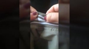 Лайфхак от мамы #1| Как вставить шнурок булавкой?