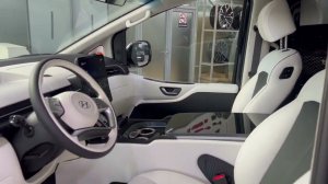 Hyundai Staria - тюнинг внутри салона, консоль, столики, перешив и перетяжка салона