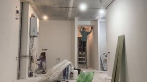 Делаем ремонт своими руками. Часть 2. Уже накосячили. Продолжаем шпатлевать.