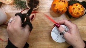 How to Make Orange Pomanders for Yule, Orange & Clove Gift, Witchy Holiday Decor, Magical Crafting