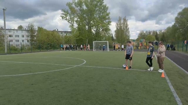 Футбол в школе 2022. Футбольная карусель смотреть онлайн