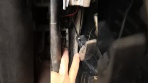 Как снять петли дверей на SKODA Octavia tur