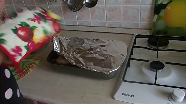 Курица с овощами под фольгой.Курица в духовке очень вкусно и полезно. смотреть онлайн