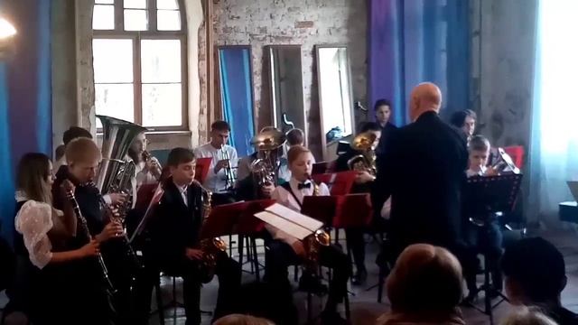 Концерт духового оркестра в замке. Черняховск