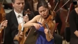 Sayaka Shoji plays Brahms : Violin Concerto in D major, Op.77