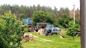 МАЗ 537 тянет груз